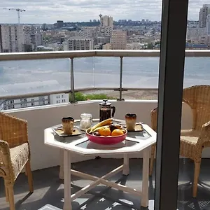 Beau Studio Renove 30m2 Balcon Vue Paris+parking Parijs