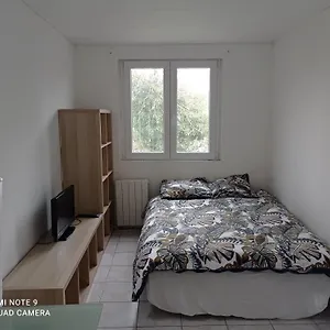 petit-studio-calme-fonctionnel-et-pratique.midi-pyreneeshotels.com/