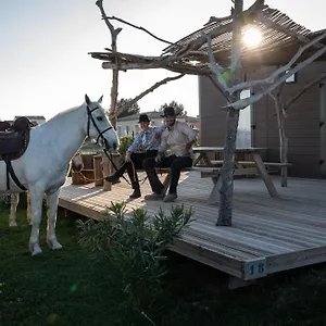 Les Bois Flottes Lodge Salin-de-Giraud